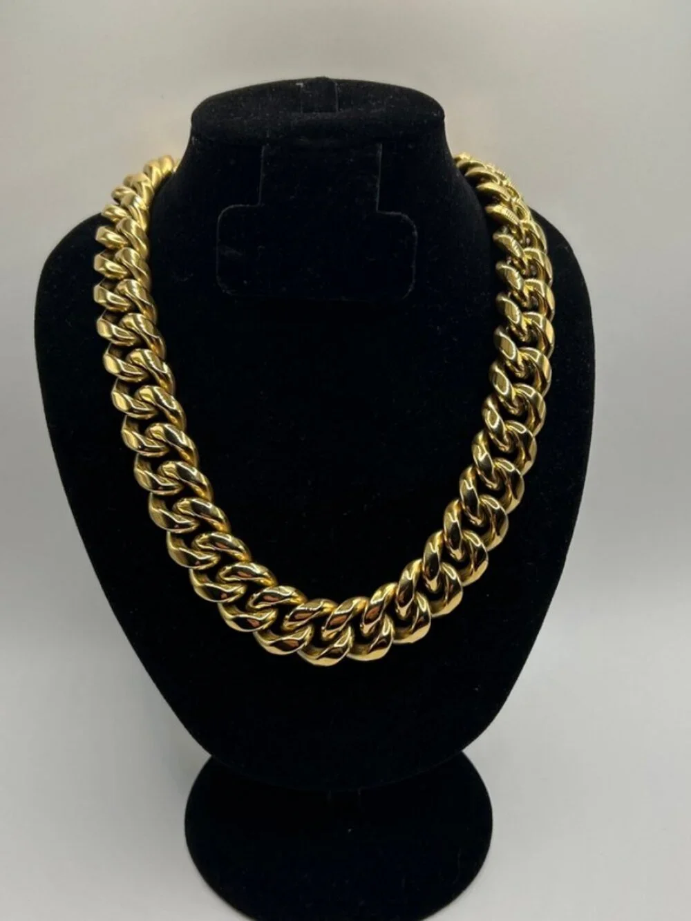Miami Cuban Chain 18mm 22 Inch Real Gold Stainless Steel Plated Mens Durable